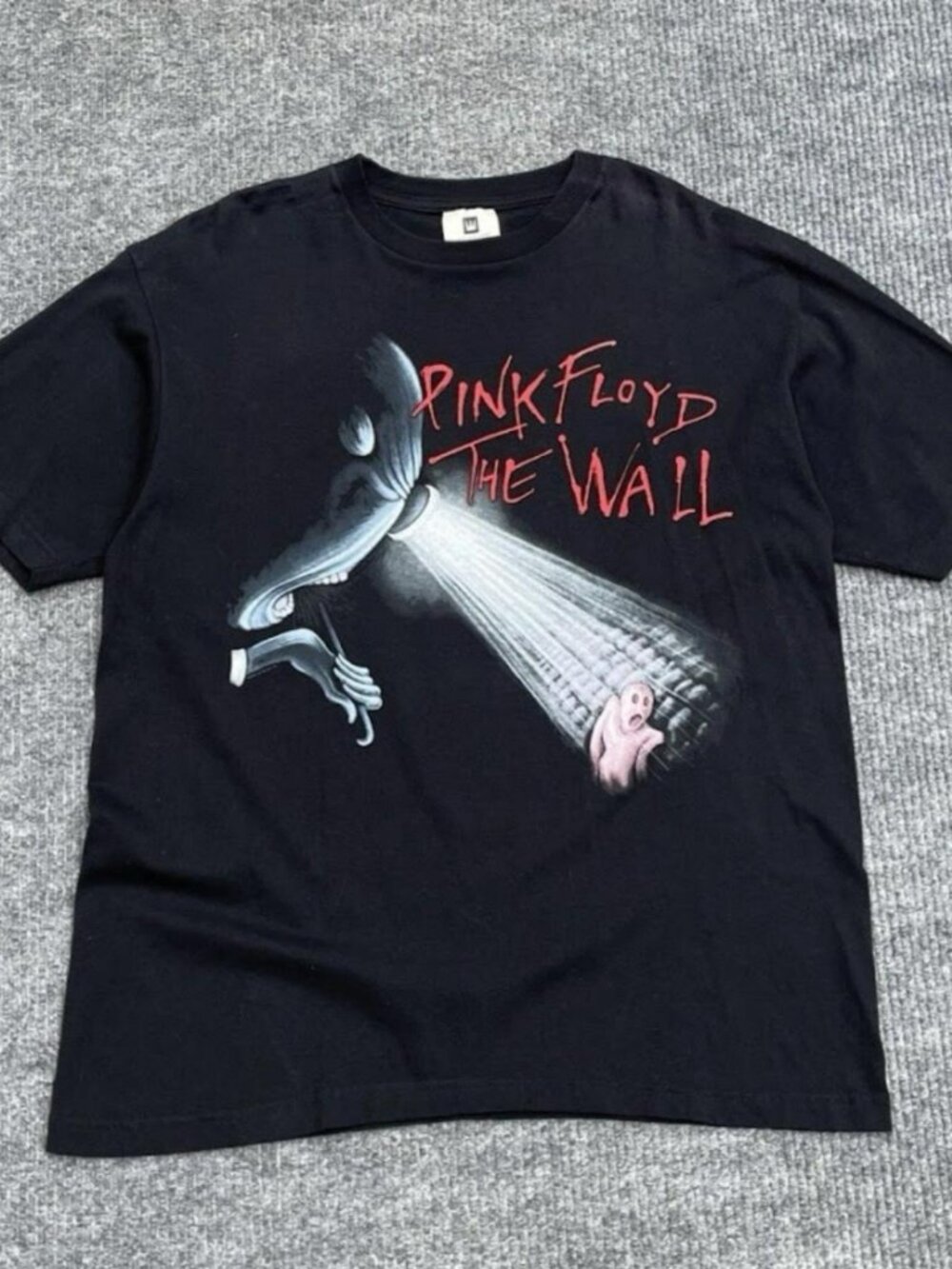 Vintage 2000 Winterland Pink Floyd The Wall Doubled Sided XL T-shirt
